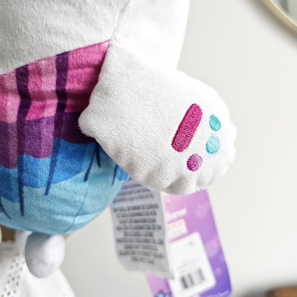 DreamWorks Gabby's Dollhouse Cakey Kids Bedding Super Soft Plush Cuddle Pillow - Picture 6 of 11